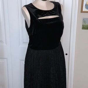 Lane Bryant Velvet and Lace Dress Women’s 18 Cocktail Midi Sleeveless Formal